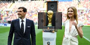 Un tournoi amical, le tournoi de. 5 Conseils Pour S Habiller Pour Voir Un Match De Foot Marie Claire