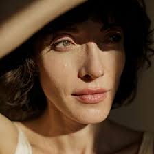 Eva Dixon (evaisabelladixon)