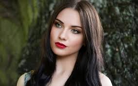 With its inherently luscious color, it will always take your makeup to if you're feeling moody and want a lipstick to match that vibe, you've stumbled upon the right place. Hd Wallpaper Women Long Hair Makeup Red Lipstick Dark Hair Green Eyes Wallpaper Flare