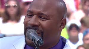 The Temptations feat. Glenn Leonard Treat Her Like A Lady