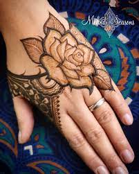 Easy Mehndi Designs For Your Gorgeous Henna Look Mehndi Designs Rose Mehndi Designs Latest Mehndi Designs