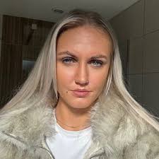 Daisy Mae Savage (@daisysavage21)