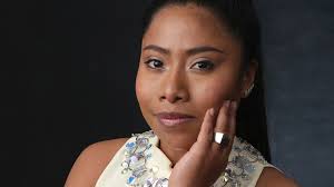 Born 11 december 1993) is a mexican actress. Us Latinas Rally Around Roma Actress Yalitza Aparicio Fox News