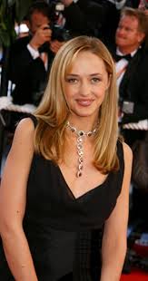 Hélène rigoine de fougerolles, dite hélène de fougerolles est une actrice française, née le à vannes dans le morbihan. Helene De Fougerolles Imdb