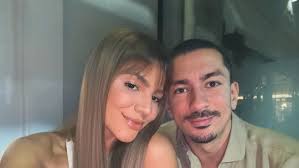 Equipe do 'É de Casa' se diverte com imitação do engenheiro florestal  Murilo Soares