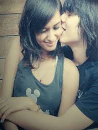 Pin By Manuroyal Kandukuri On Kiss Cute Couples Kissing Love Wallpaper For Mobile Kissing Couples