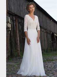 Ein hochzeitskleid aus der a linie ist der klassiker unter den hochzeitskleider. Spitzenbesetztes Brautkleid Im Vintage Stil Mit Fliessendem Rock Und 3 4 Armeln Brautkleid Kleid Hochzeit Hochzeitskleid Spitze