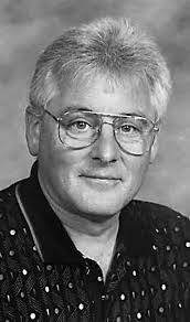 Ryan Meredith's Instagram, Twitter & Facebook