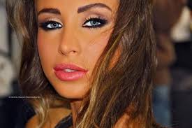 Pin By Hash Beirut On Arab Women Arabian Beauty Beauty Arab Women