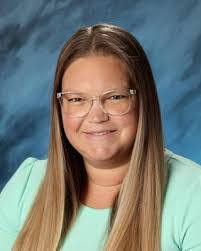 Sara Stauffer's Instagram, Twitter & Facebook