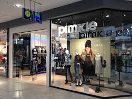 Je partage avec vous sur mon blog « pimkie shop »mes coups de coeur mode et beauté, vous trouverez aussi de la déco, des bons plans, voyages et food ! Pimkie Projekt Kraft