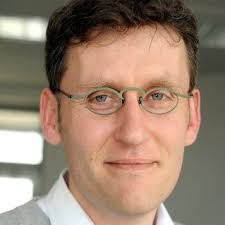 Världsspelare på årets PLM-event: Vad händer när AI möter PLM och den  digitala tråden?