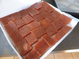 2 Octobre De La Pate De Coings En Petits Carres Passion Potager Recette Bonbon Fruits Et Legumes Fruits Deshydrates