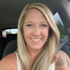 ella blair (@ellaeblair)