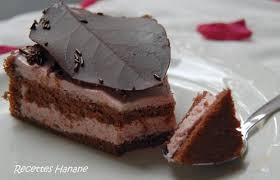 Feuille de houx ( angl. Foret Noire Et Technique De Feuilles De Rosier En Chocolat Recettes By Hanane