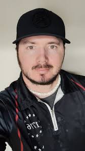 Hello all new here Vienna West Virgina 40 yrs old single just looking for  friends and maybe a partner if there interested feel free to message me if  your interested ladies