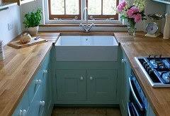 Wilsonart kitchen worktops are designed to have the most beautiful colours for any surface whether it be a worktop, splashback or bathroom. What Colour Cabinets Go With Wooden Worktops Don T Say Cream Houzz Uk