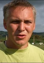 Watch Build a New Life in the Country Revisits S01:E07