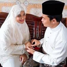 Saluran khairul anuar, tempat untuk menonton semua video, senarai main, dan strim langsung oleh khairul anuar di dailymotion. Tindakan Tatatertib Boleh Diambil Jika Didapati Tidak Mohon Kebenaran Kahwin Dua Oh Media