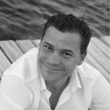 Nom de l'opération : Isatis Ville : Melun Nombre de logement : 61 avec 1  niveau de sous-sol et 5 commerces Maître d'Ouvrage : VINCI Immobilier  (Orhan AK