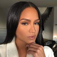 E T I E N N E On Instagram Quick Glam Today With This Qt Pie Cassie Using My Purcosmetics X Etienne Pretty Makeup Beautiful Makeup Natural Makeup Looks