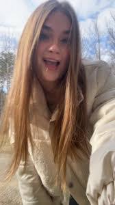 Holly Rupert's Instagram, Twitter & Facebook