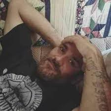 Lili Telona's Instagram, Twitter & Facebook