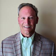 One week ago, I graduated Towson University with a Bachelor of Science in  Business Administration and concentration in Marketing!🎓 It has taken a  while to get here, but I could not have