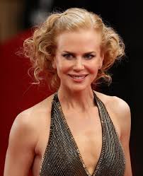 Amerika'nın çok ünlü bir çiftin hikayesini konu almış bu güzel filmde baş rolde nicole kidman'ı görmekteyiz. Nicole Kidman Hemingway Gellhorn Premiere 4