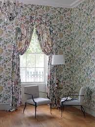Where Does The Wall End And The Curtains Begin Matching Floral Curtains And Wallpaper Droom Slaapkamer Slaapkamer Update your living room with these stunning wallpaper designs. matching floral curtains and wallpaper