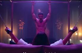 Pour la faire courte… le film 50 nuances de grey risque de changer la scène de la séduction à tout jamais. Netflix Le 50 Nuances De Grey Polonais Se Devoile Dans Un Teaser Sulfureux Video