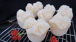 Kue mangkok means bowl/cup cake. Mengembang Seperti Bunga Ini Resep Kue Mangkok Tradisional Tribunstyle Com