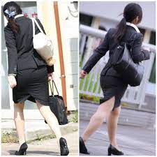 ボディラインが強調された、脚丸出しの服装を社会から強制される就活女子大生 - リクルートスーツフェチ