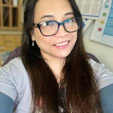 Size 8. Orange Bondi Hoka sneakers. Thick soles good for walking and  running. Selling to free some space in my shoe rack. Accept Venmo, cash  app, or cash payments upon pick up.