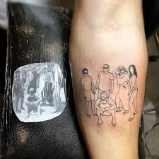 A Beautiful Outline Of A Family Photograph A Customized Design For Our Loyal Client Whipped By Yok Genabe Yokgenabe Tattoos Family Tattoos Tattoo Outline