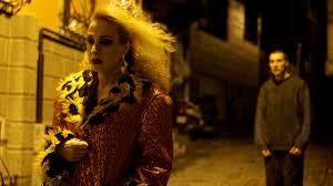 Ev sinemasından vizyona bu hafta: Yok aslında birbirimizden farkımız;  Hilal, Feza ve Diğer Gezegenler | Independent Türkçe