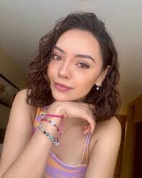 Gisela Cruz's Instagram, Twitter & Facebook