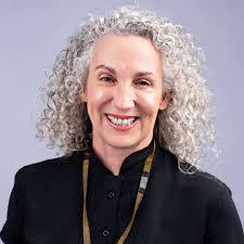 Julie Coghlan's Instagram, Twitter & Facebook