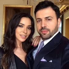 نادين نجيم هكذا علقت على زواج تيم حسن وانزعجت بالصور actors singer celebrities