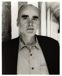 ESŐ PÁRIZS FÖLÖTT