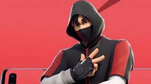 Originally, the ikonik fortnite skin was released as a promotional cosmetic item available only to those who purchased the samsung galaxy s10, s10+, o. Gucci Ikonik Wallpapers Wallpaper Cave