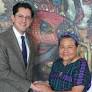 SRE da cargo de alto rango a Rigoberta Menchú en Política Exterior de México