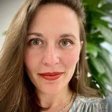 Renee Ladue's Instagram, Twitter & Facebook