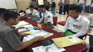 Misi * menyiapkan perguruan sma taruna nusantara menjadi sekolah unggulan yang menghasilkan lulusan berkualitas melalui pengelolaan secara profesional dilengkapi * memilih lulusan terbaik dan potensial dari smp di seluruh wilayah indonesia untuk menjadi siswa sma taruna nusantara. Kisah Bernando Jebolan Taruna Nusantara Berjuang Masuk Akpol Radio R2b Rembang