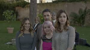 He has two sisters who he is close to. Bild Zu Raoul Bova All Roads Lead To Rome Bild Raoul Bova Rosie Day Sarah Jessica Parker Filmstarts De