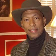 Siemens SIEB2125 SIE B2125 2P 125A Bolt ON CB, Black : Buy Online at Best  Price in KSA