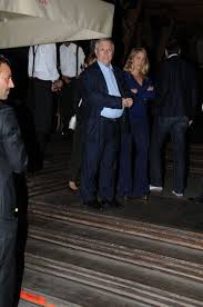 Aziz yıldırım'ın murat gordi ile evli olan kızı gülşah gordi, şu sıralar üçüncü bebeğine 7 aylık hamile. Sike Davasindan Aldigi 6 Yil 3 Aylik Cezasi Kesinlesen 2 Yil 2 Ay Daha Hapis Yatacak Olan Fenerbahce Baskani Aziz Yildirim Adalet Bakanligi Na Istedigi Cezaevini Bile Bildirmisti Avukatlari Infazin Ertelenmesini Istiyor Ancak