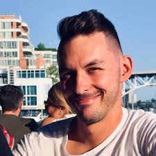 Eurovison #slovenia the host klemen slakonja recreates all of slovenia's entries in the eurovision song contest from. Klemen Klemen Lozar Twitter