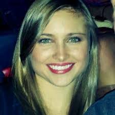 Lindsey Packard's Instagram, Twitter & Facebook