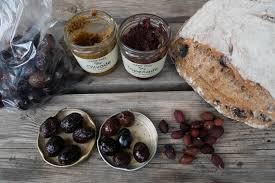 La Fabrication Des Olives Noires A La Cooperative Du Nyonsais Jus D Olive